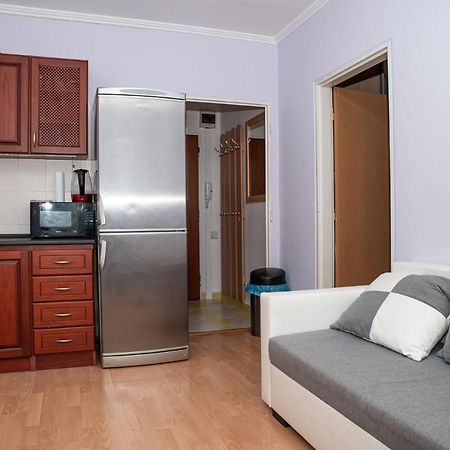 Lovely One Bedroom Apartment Nové Zámky Eksteriør bilde